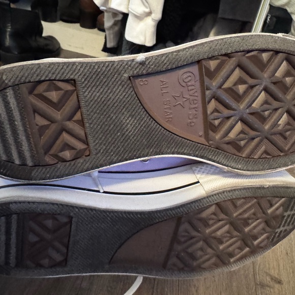 Light Lavender and White All Star Lift Platform - Picture 4 of 5